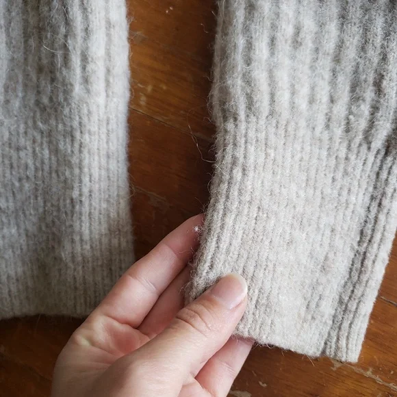 SOLD & Other Stories alpaca wool blend cardigan in oatmeal (S) - Picture 7 of 7